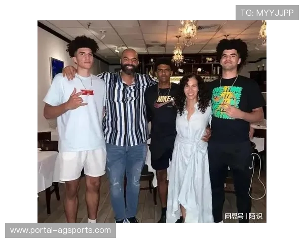 杜克大学新人卡梅伦·布泽尔被寄予厚望，携篮球名门之后光环启航